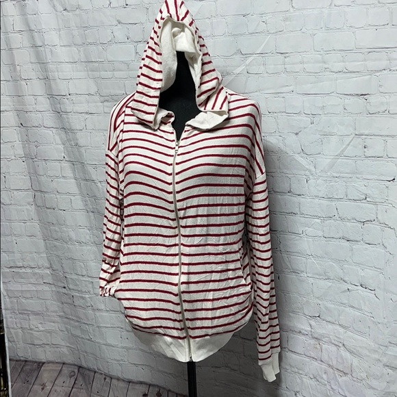 Soft & Comfy Hye Park & Lune Zippered Hooded Sweatshirt - Picture 3 of 12